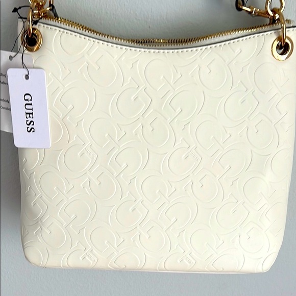 GUESS | White Shoulder/Crossbody Bag w/ Wallet 🤍 - Picture 9 of 12